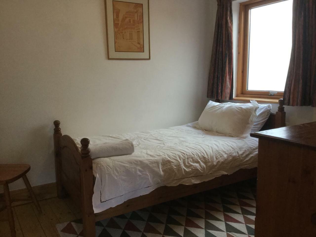 Holiday home Large 5 Bedroom In Shankill South
